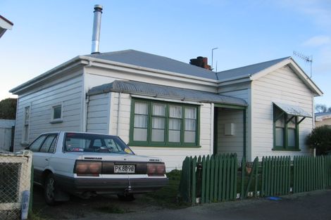 Photo of property in 230 Grey Street, Palmerston North, 4414