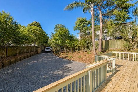 Photo of property in 3 Clearview Heights, Ranui, Auckland, 0612