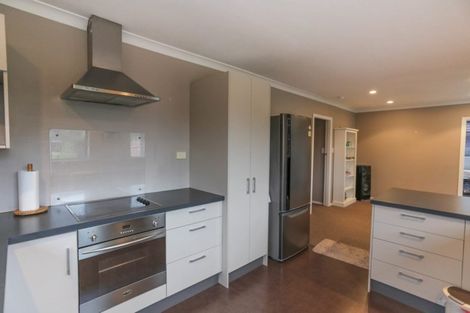 Photo of property in 39 Bevington Street, Avonhead, Christchurch, 8042