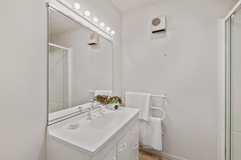 Photo of property in 2/28 Hay Street, Bromley, Christchurch, 8062