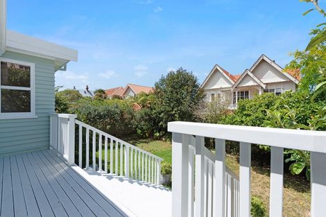 Photo of property in 16 Burnell Avenue, Thorndon, Wellington, 6011