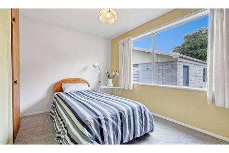 Photo of property in 13 Main North Road, Woodend, 7610