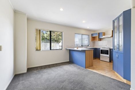 Photo of property in 23a Grove Road, Papakura, 2110