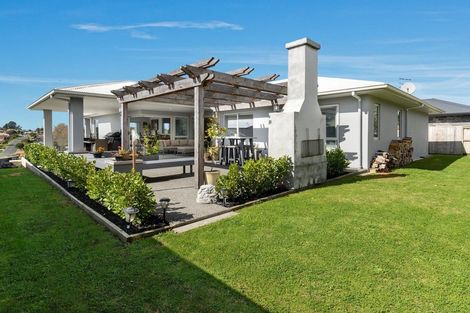 Photo of property in 26 Valley View, Bethlehem, Tauranga, 3110