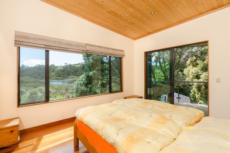 Photo of property in 106 Kemp Road, Massey, Auckland, 0614
