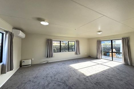 Photo of property in 2/65 Wakefield Street, Alicetown, Lower Hutt, 5010