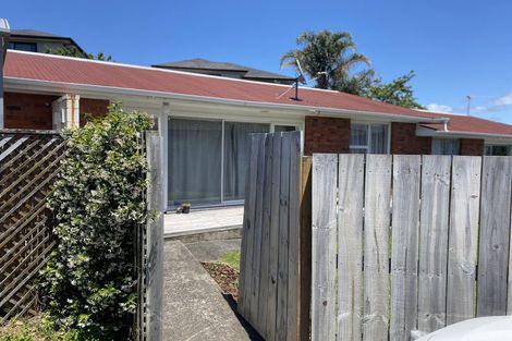 Photo of property in 2/1369 Dominion Extension, Mount Roskill, Auckland, 1041