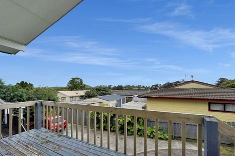 Photo of property in 8 Kopu Place, Clendon Park, Auckland, 2103