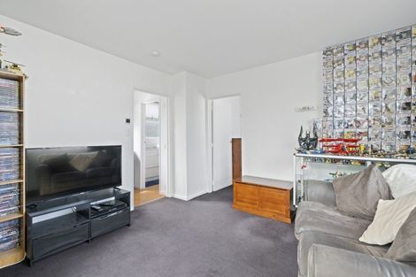Photo of property in 6/127 Queens Drive, Lyall Bay, Wellington, 6022