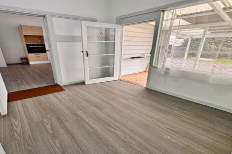 Photo of property in 3 Arawa Street, Papakura, 2110