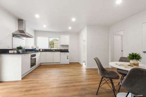 Photo of property in 1 Pahi Place, West Harbour, Auckland, 0618