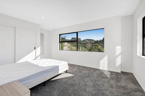 Photo of property in 4 Pleasant Way, Matakatia, Whangaparaoa, 0930