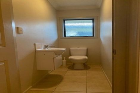 Photo of property in 15 Delta Mews Place, Clive, 4102