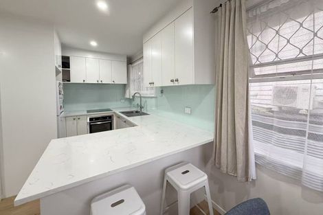 Photo of property in 6/33 Kitchener Road, Sandringham, Auckland, 1025