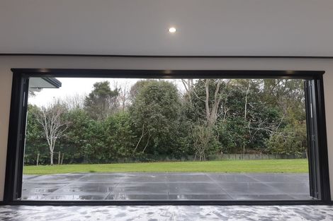 Photo of property in 112 Kawiu Road, Levin, 5510