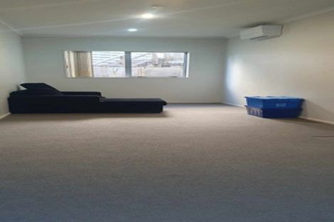 Photo of property in 11c Nimstedt Avenue, Oteha, Auckland, 0632