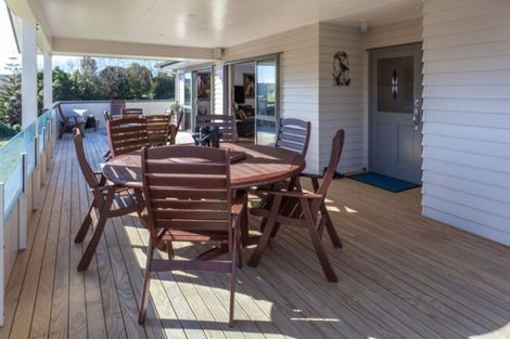 Photo of property in 47 Herbert Drive, Whangamata, 3620