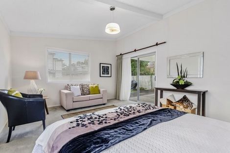 Photo of property in 29 Marsh Avenue, Forrest Hill, Auckland, 0620