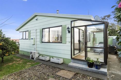 Photo of property in 11a Hilltop Road, Parkvale, Tauranga, 3112