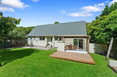 Photo of property in 98 Leinster Avenue, Raumati South, Paraparaumu, 5032