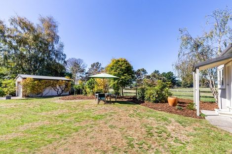 Photo of property in 9 Te Herekiekie Street, Turangi, 3334