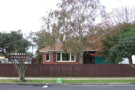 Photo of property in 38 Ranfurly Road, Papatoetoe, Auckland, 2104