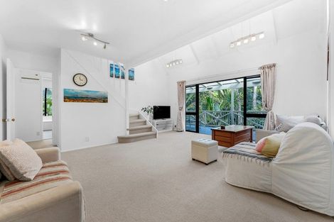 Photo of property in 576c South Titirangi Road, Titirangi, Auckland, 0604