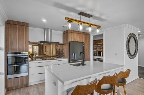 Photo of property in 30 Lakeside Terrace, Omokoroa, 3114