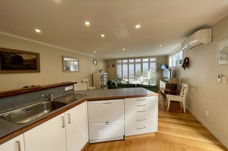 Photo of property in 40 Lohia Street, Khandallah, Wellington, 6035