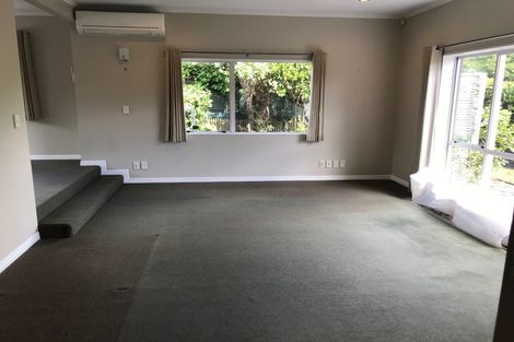 Photo of property in 12 Suncrest Drive, West Harbour, Auckland, 0618