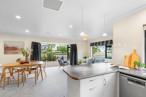 Photo of property in 1 Roseash Lane, Levin, 5510