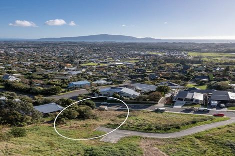 Photo of property in 73 Kotare Street, Waikanae, 5036