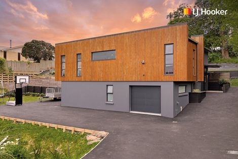 Photo of property in 11 Eastbank Street, Waverley, Dunedin, 9013
