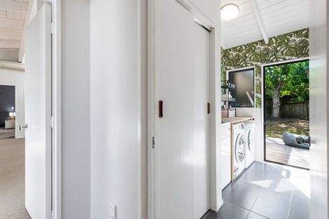 Photo of property in 10 Tokay Place, Huapai, Kumeu, 0810