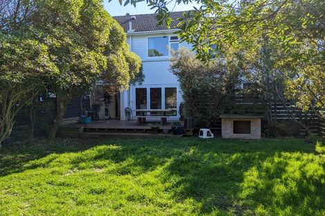 Photo of property in 30 Durham Crescent, Fairfield, Lower Hutt, 5011