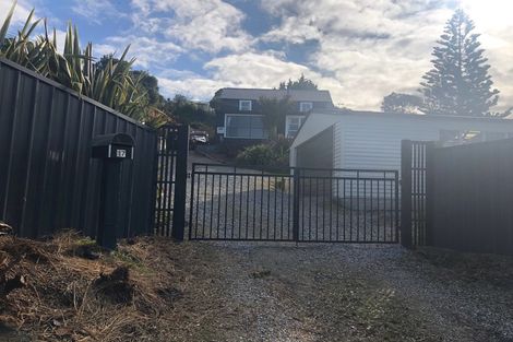 Photo of property in 17 Queen Street, Brighton, Dunedin, 9035