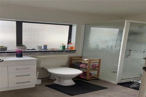 Photo of property in 135 Makarini Street, Paraparaumu, 5032