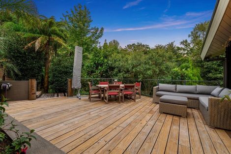 Photo of property in 70b Grand Vue Road, Kawaha Point, Rotorua, 3010