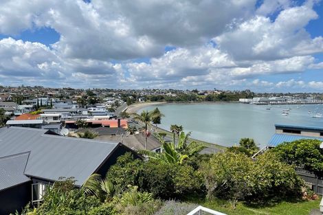 Photo of property in 2/19 Bucklands Beach Road, Bucklands Beach, Auckland, 2012