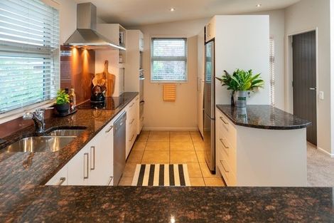 Photo of property in 9 Newry Road, Raumati Beach, Paraparaumu, 5032