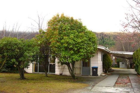 Photo of property in 2 Butel Avenue, Arrowtown, 9302