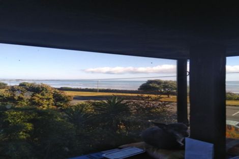 Photo of property in 130 Esplanade, Sumner, Christchurch, 8081