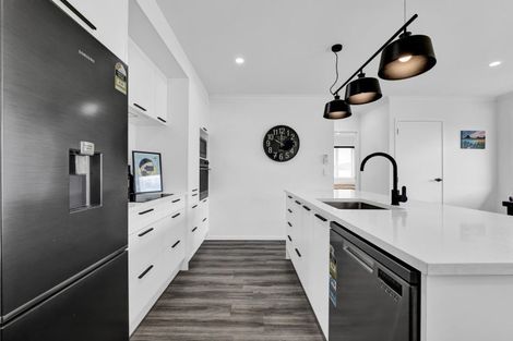 Photo of property in 42 County Drive, Hawera, 4610