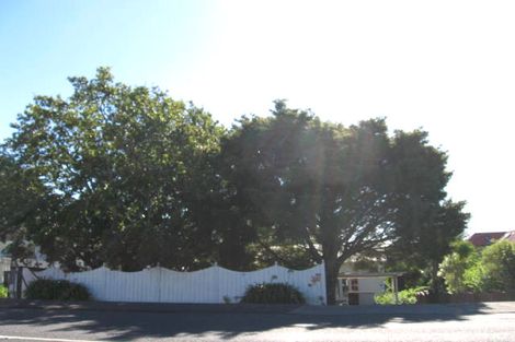 Photo of property in 300 Hurstmere Road, Takapuna, Auckland, 0622