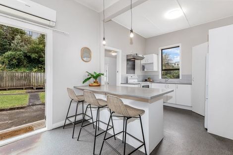 Photo of property in 50 Te Wharepouri Street, Berhampore, Wellington, 6023