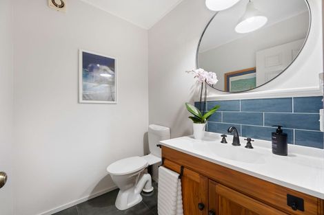 Photo of property in 21b Eastern Beach Road, Eastern Beach, Auckland, 2012