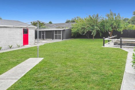 Photo of property in 32 Reynolds Avenue, Bishopdale, Christchurch, 8053