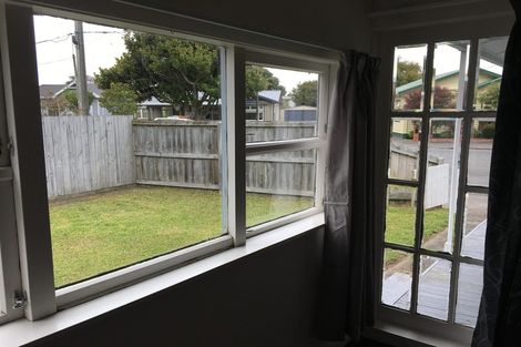 Photo of property in 37 Riddlers Crescent, Petone, Lower Hutt, 5012