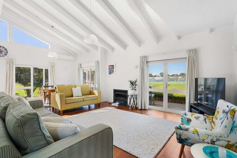 Photo of property in 13 Coutts Road, Pauanui, Hikuai, 3579