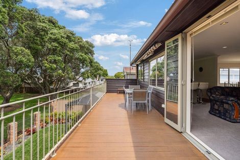 Photo of property in 165a Centreway Road, Orewa, 0931